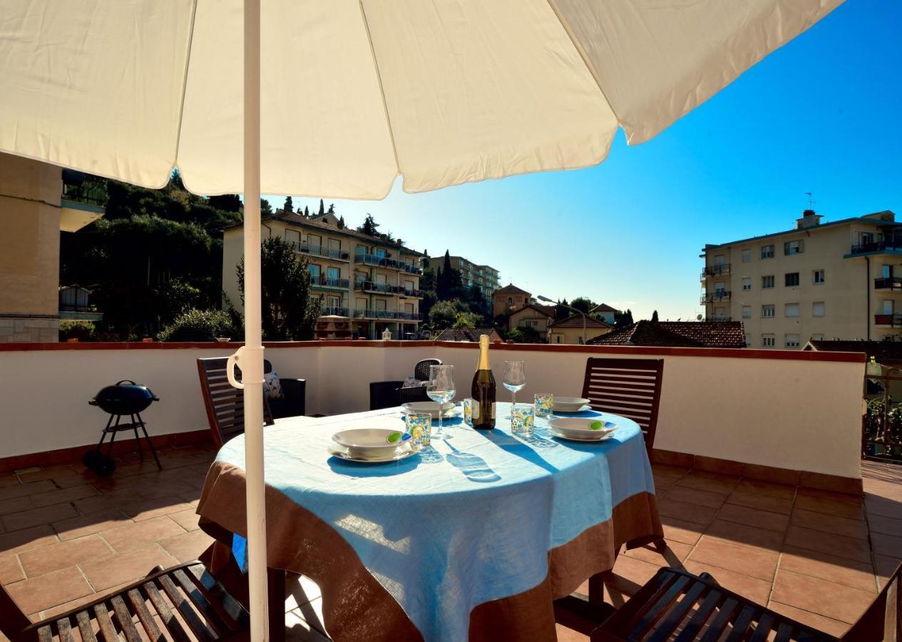 Вилла Casa Con Grande Terrazza, Ac, Wifi, Posto Auto E Vicino Al Mare Империя Экстерьер фото